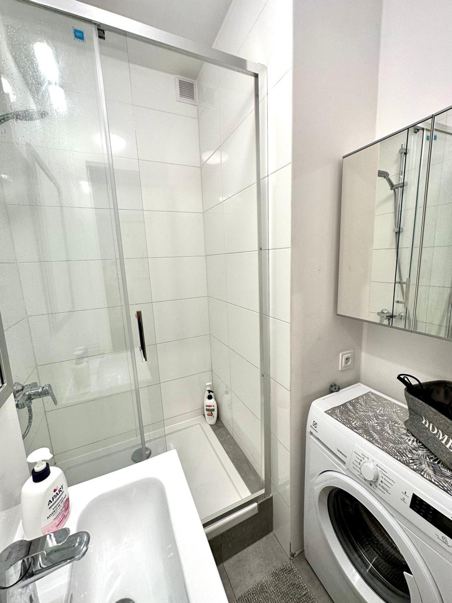 Place 2 Apartment Warschau